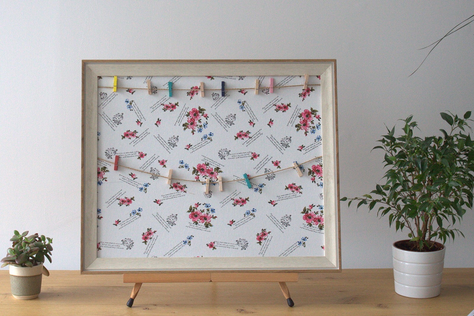 Lrg DIY Peg Photo Frames (50x60cm) - Floral