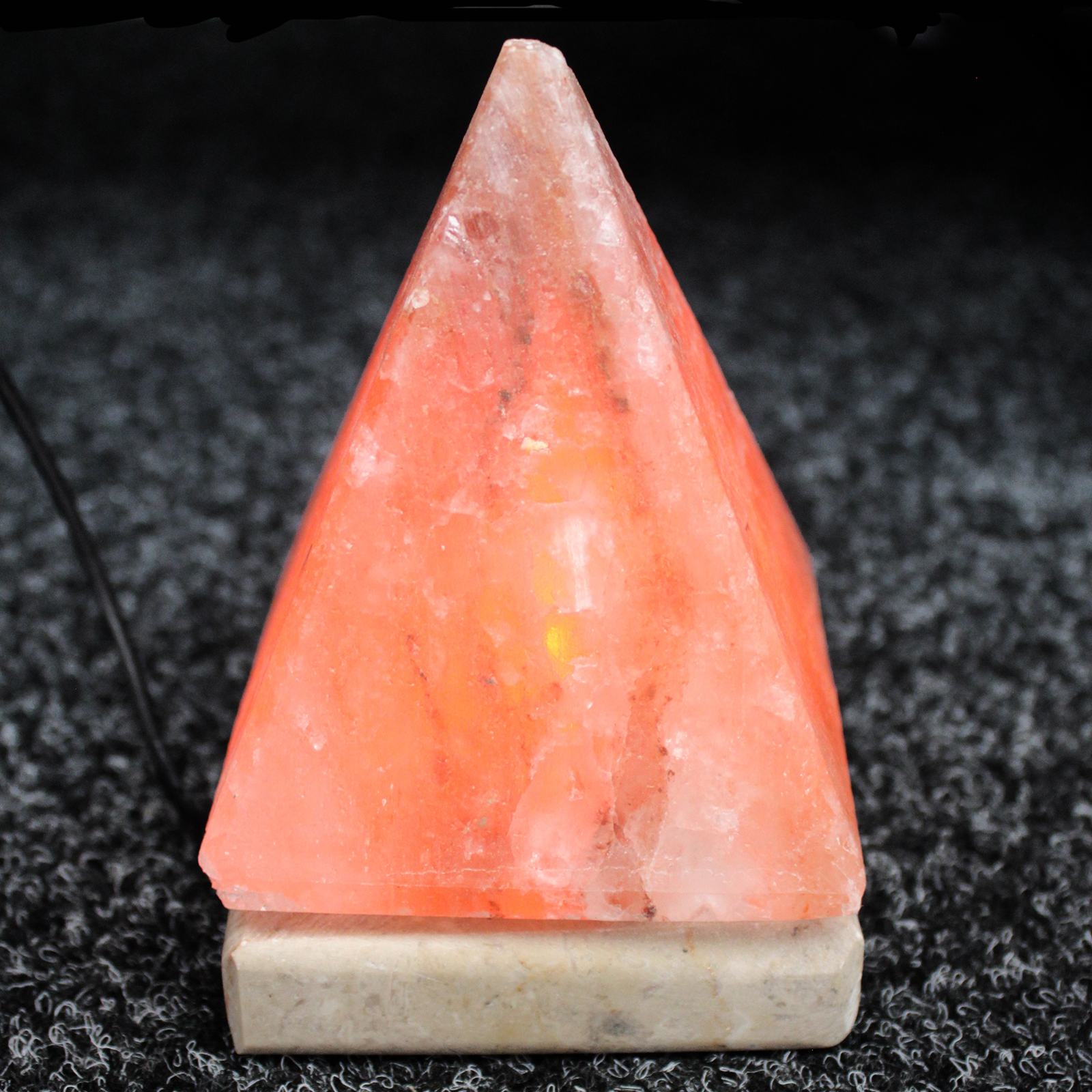 Quality USB Pyramid Salt Lamp - 9cm (plain)